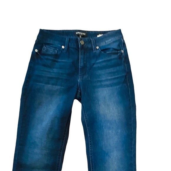 ⭐️ Kenneth Cole Jess Skinny Jeans - Picture 3 of 7